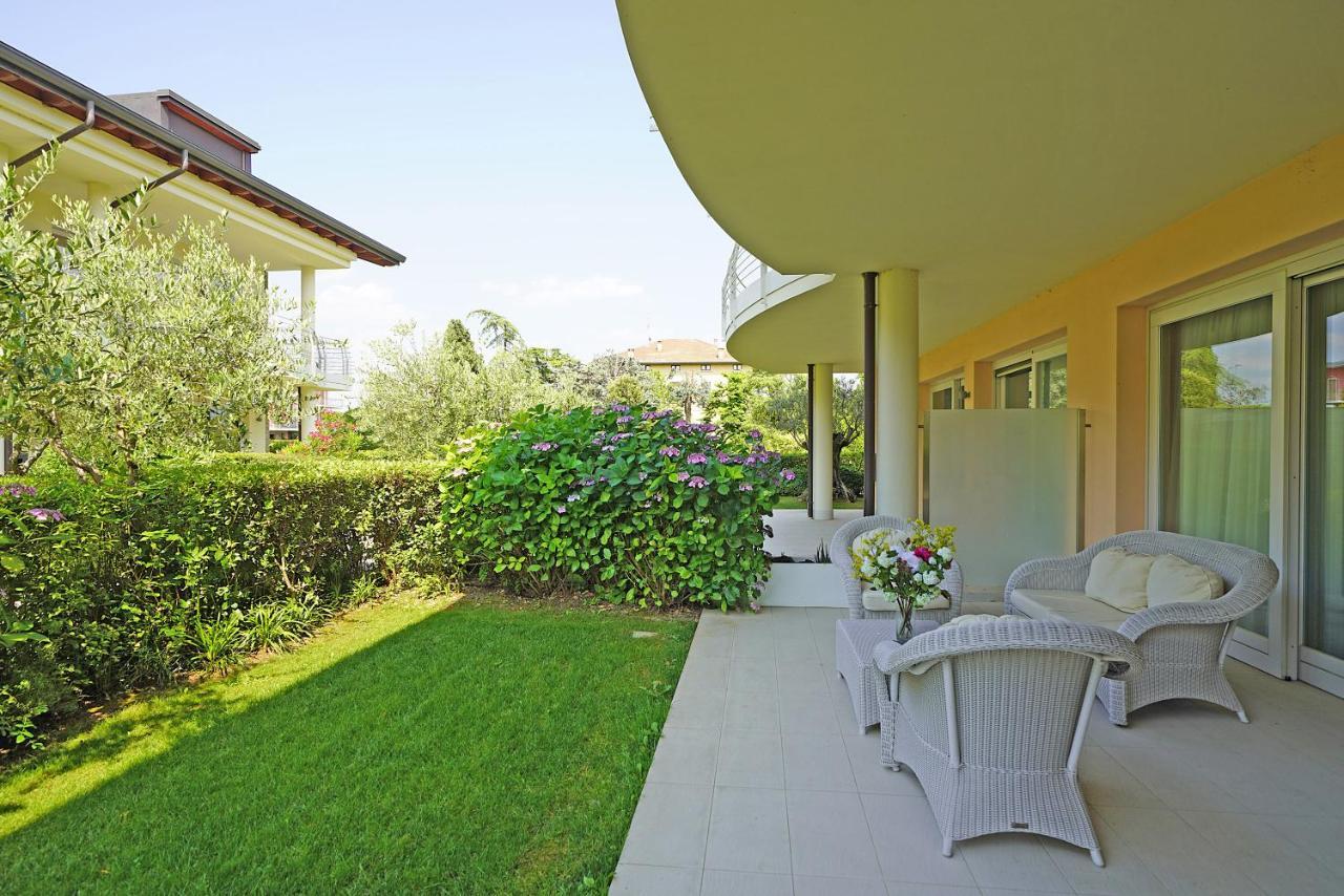 Giulia Luxury Apartment Sirmione Exterior photo