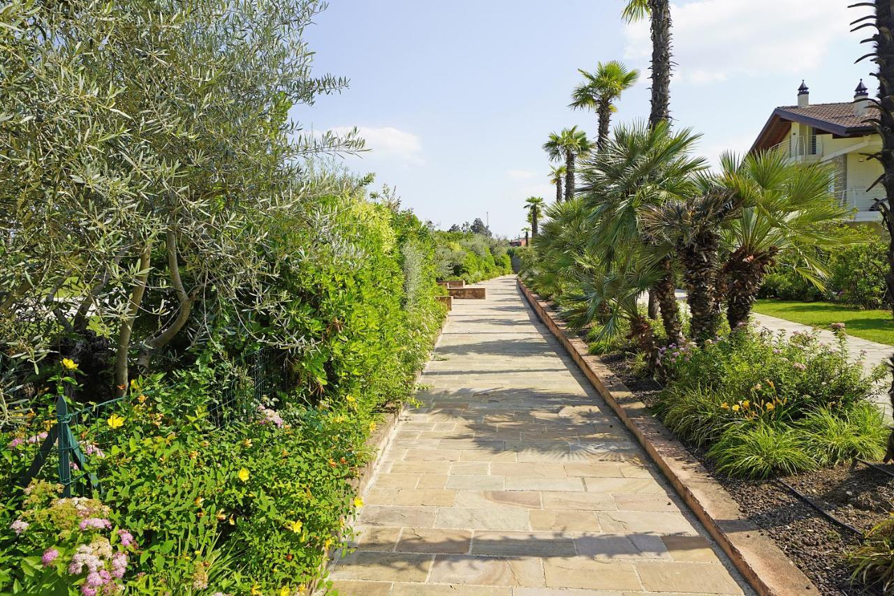 Giulia Luxury Apartment Sirmione Exterior photo