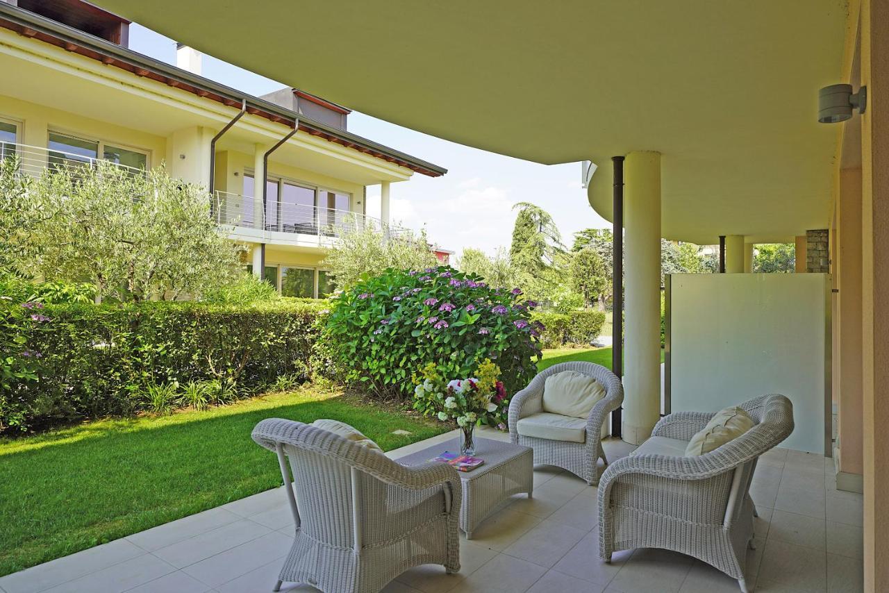 Giulia Luxury Apartment Sirmione Exterior photo