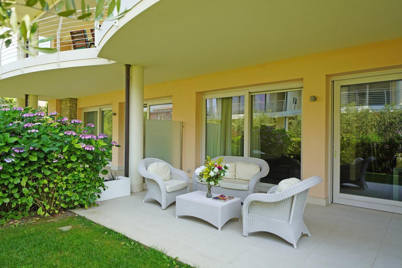Giulia Luxury Apartment Sirmione Exterior photo